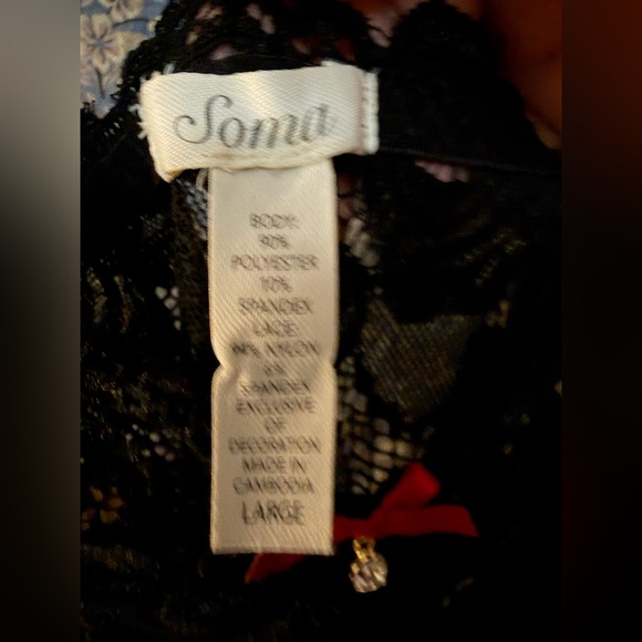 Soma Leopard Print Nightgown and  Robe set with Red and Gold Accents - Picture 4 of 7